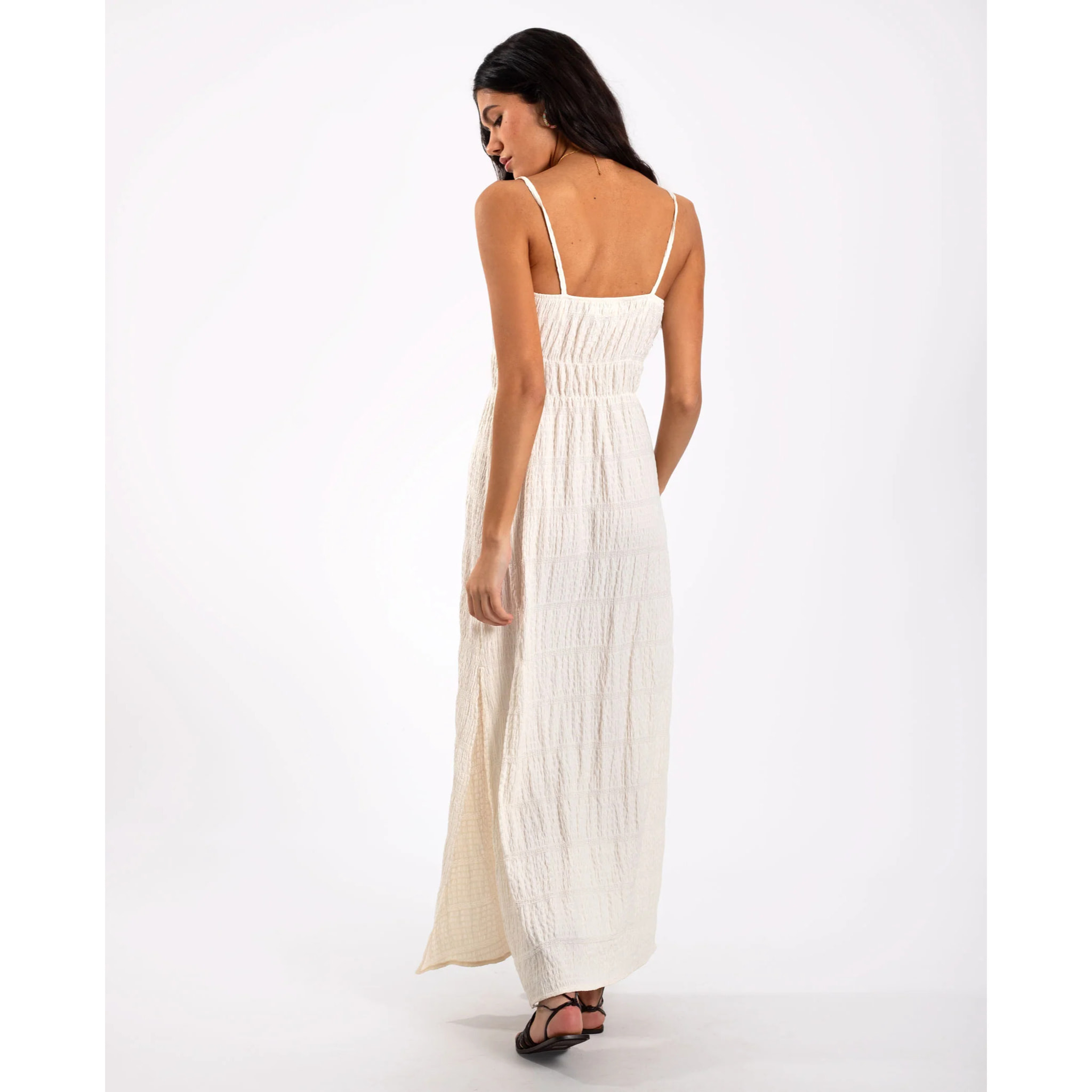 Vestido largo de tirantes con textura