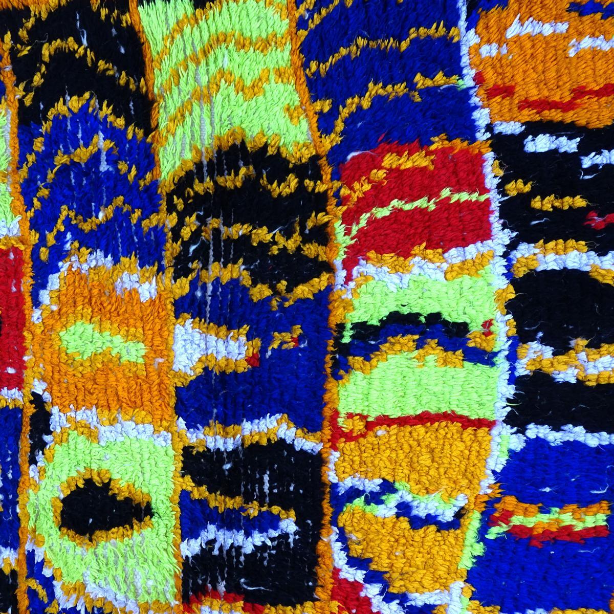 Authentique tapis berbère fait à la main en laine motif ethnic VIRE