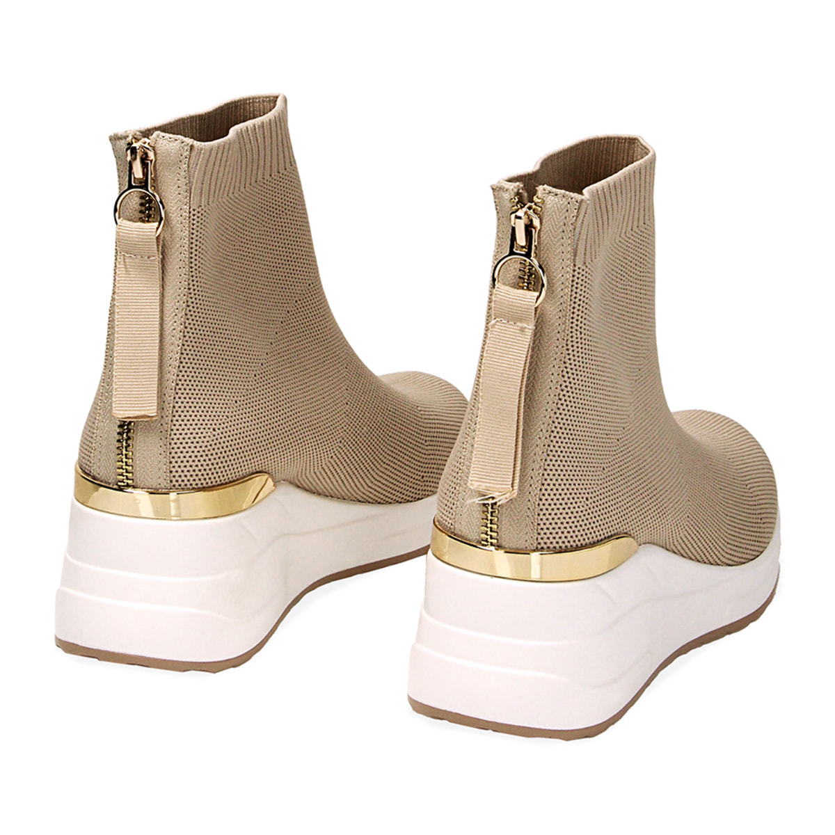 Slip on beige con zeppa