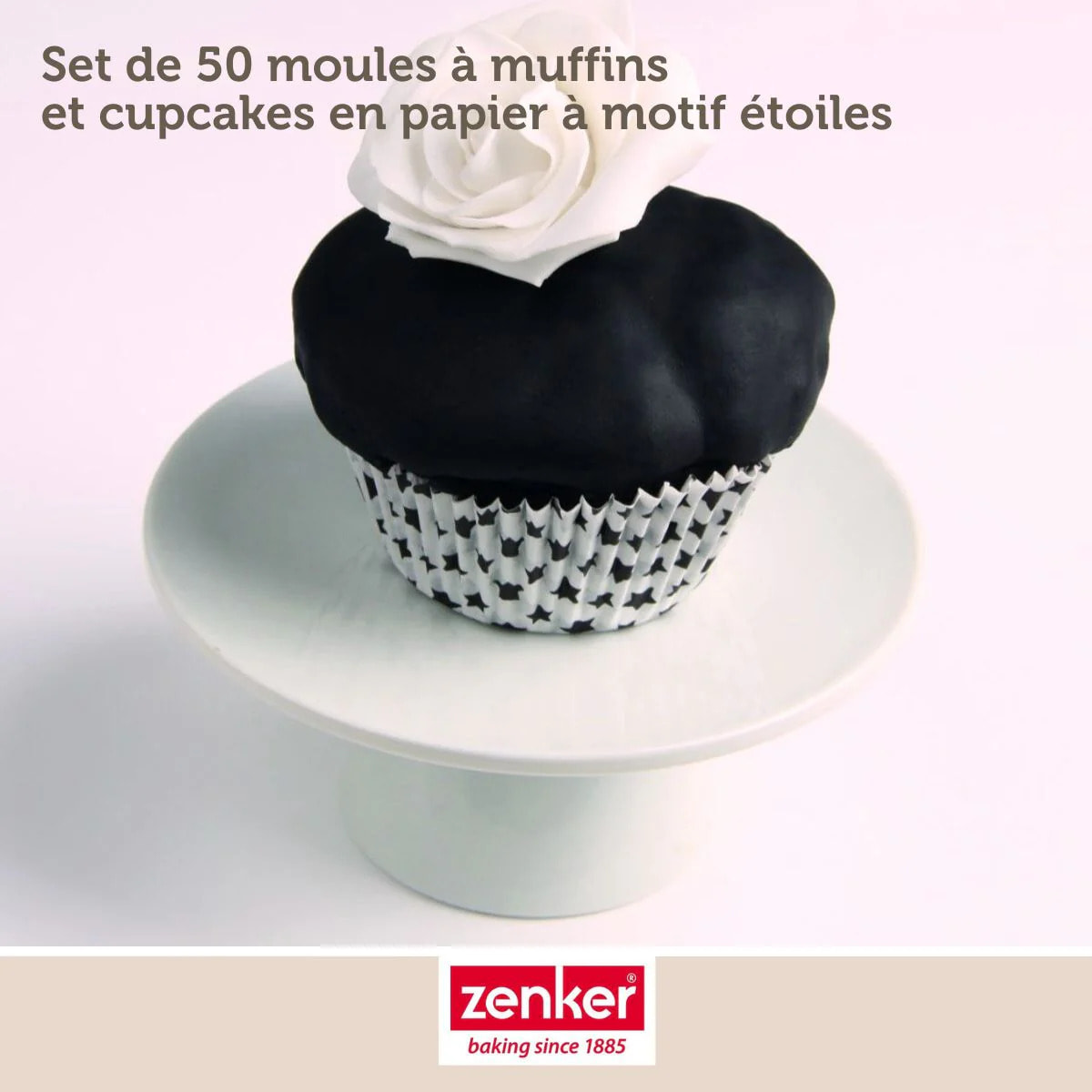 Set pâtisserie avec 50 moules à muffins étoiles en papier, 2 bols à mixer, verre mesureur et spatule Zenker