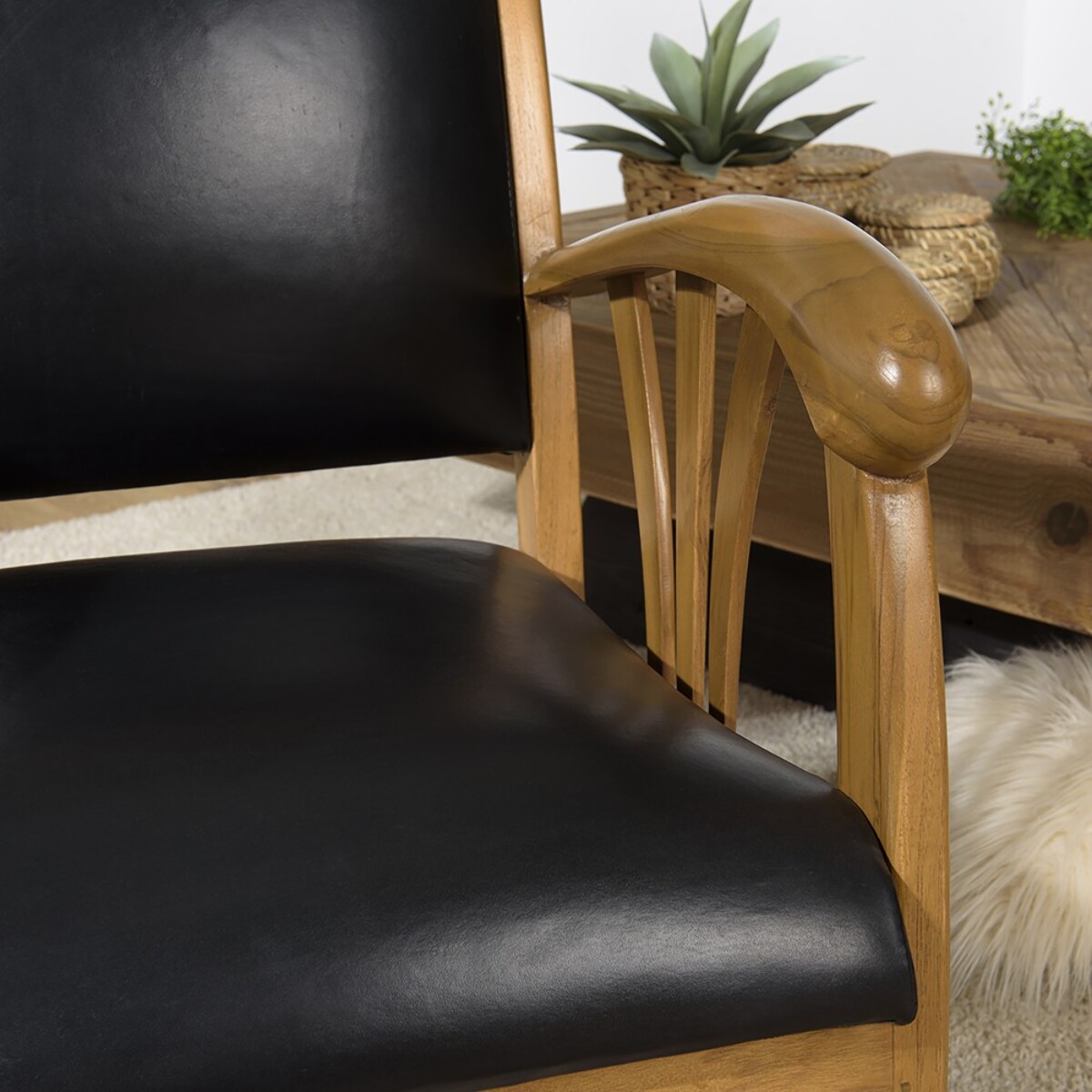 DAK - Fauteuil teck et cuir noir