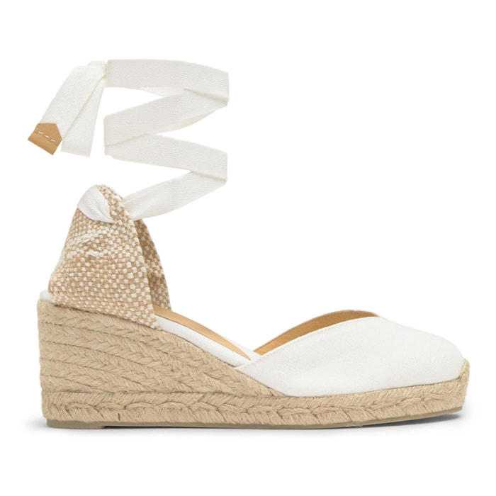 Alpargata plana en lona de algodón con pala en v y lazo al tobillo