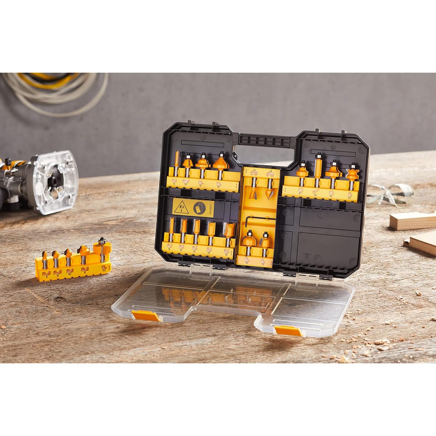 Coffret de 22 fraises de défonceuse - Ø 8 mm - DEWALT - DT90017-QZ