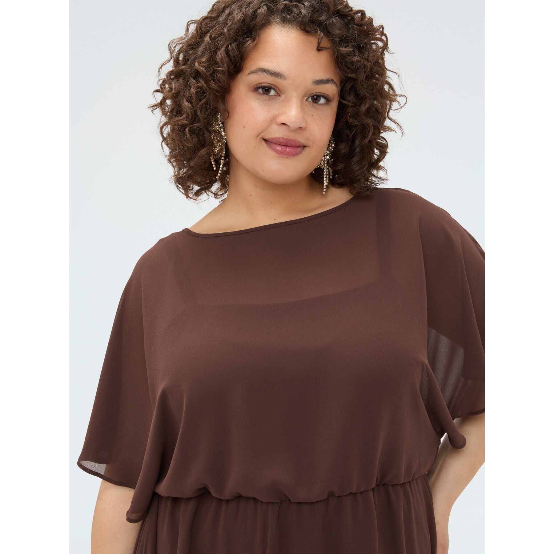 Fiorella Rubino - Vestito in georgette con orlo asimmetrico - Marrone