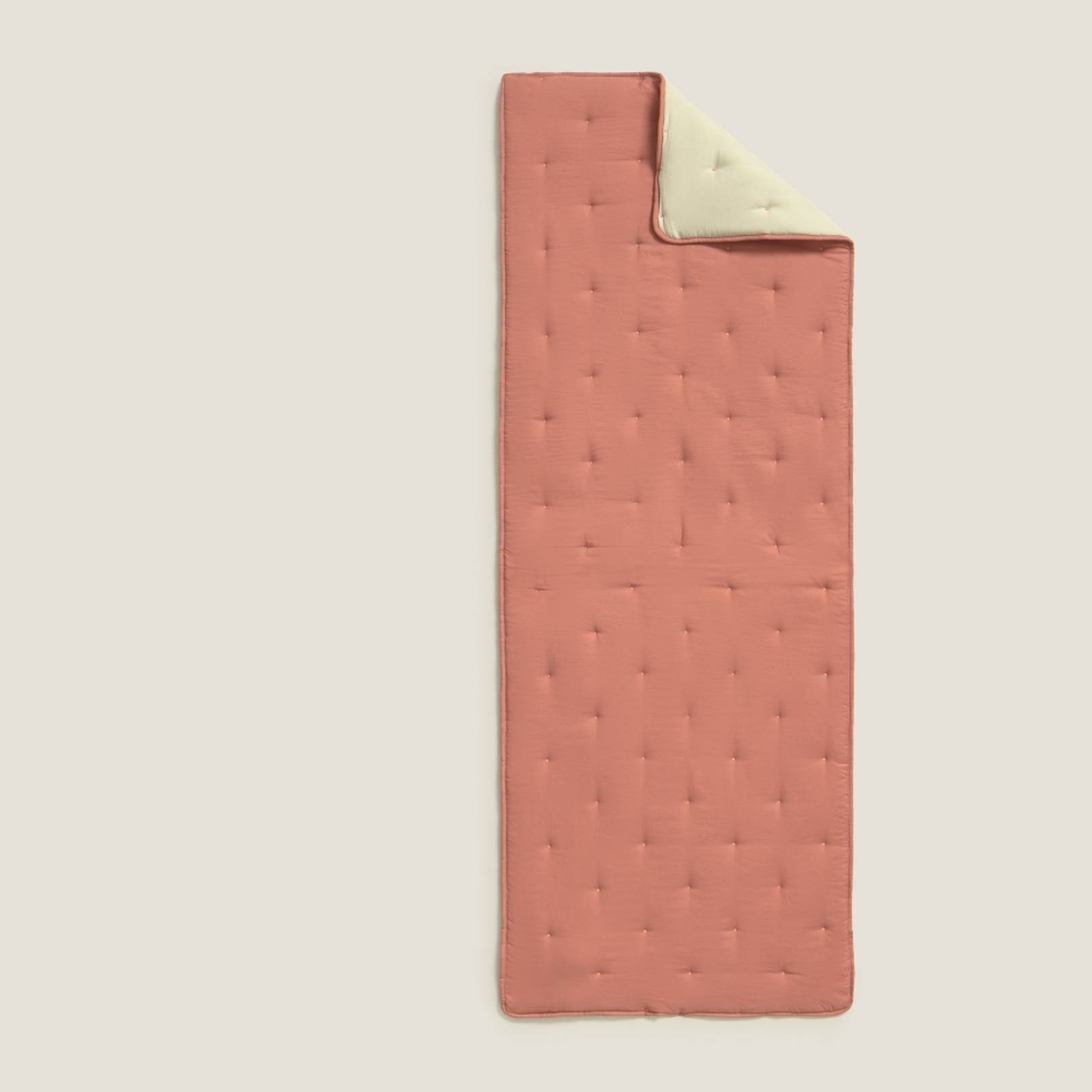 Topper reversible acolchado Rustcol color rosa empolvado Poliéster