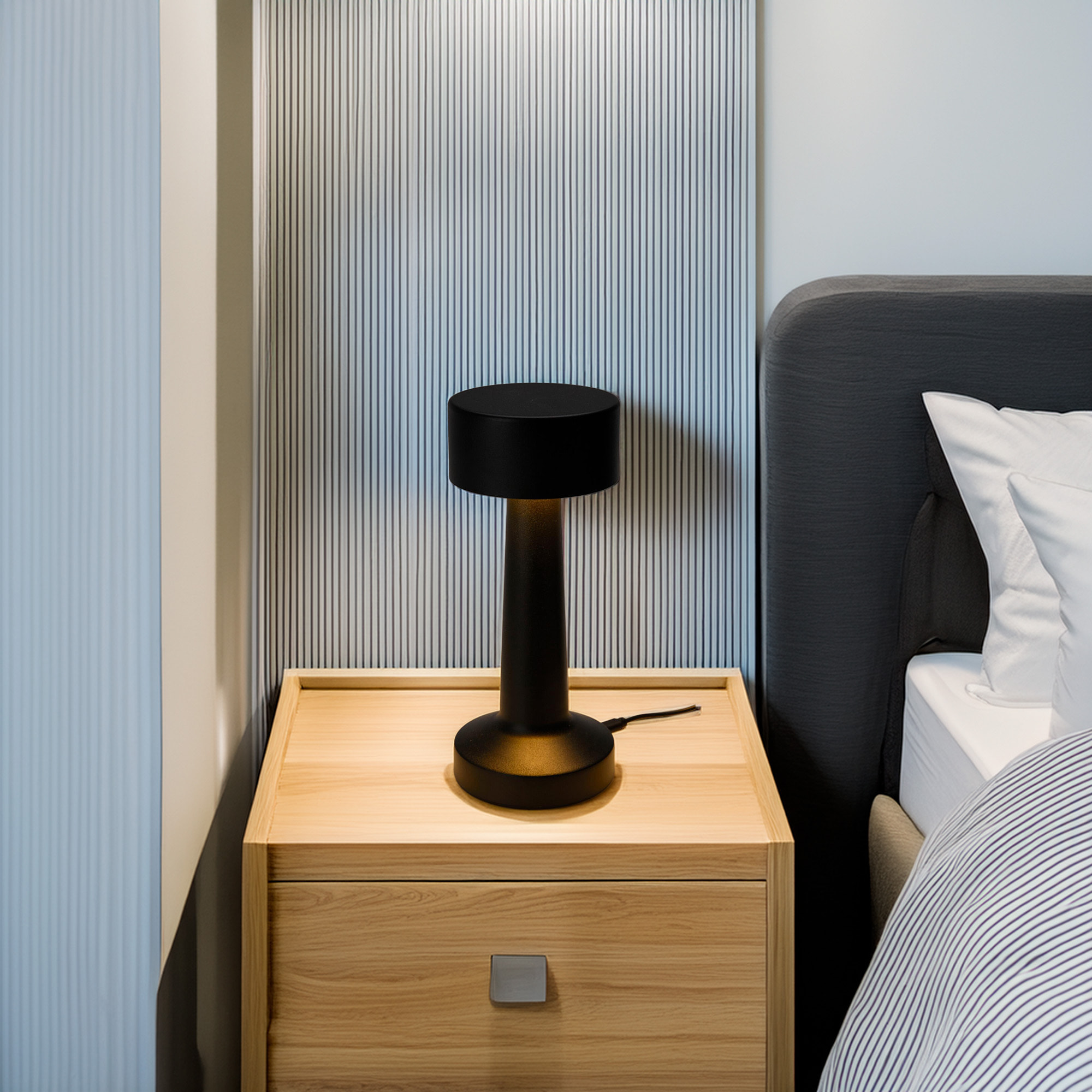 Well Home Lámpara de Mesa color Negro Recargable con 16 luces LED y 3 modos de iluminación Ø8,9x20,9cm