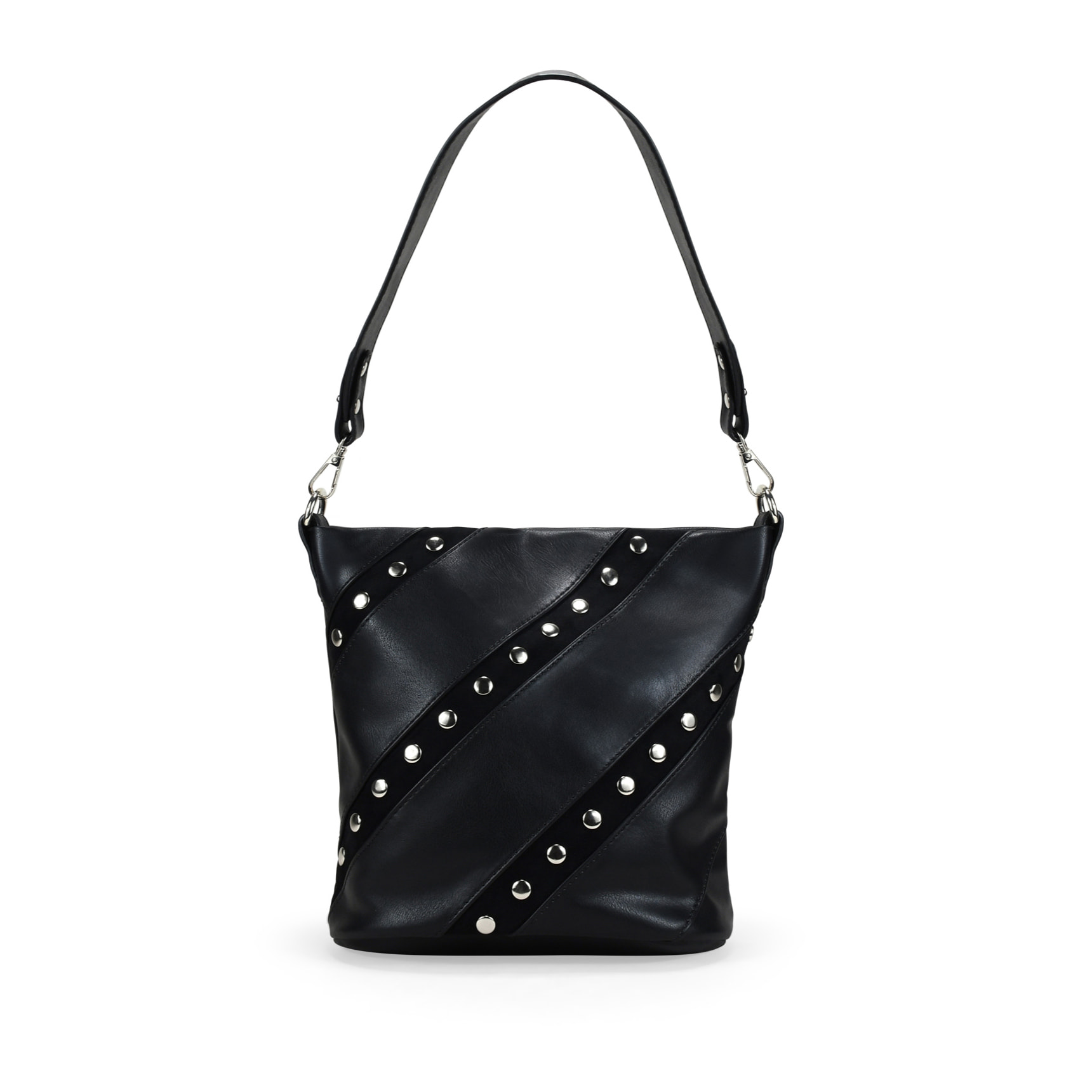Bolso cubo negro con tachas metálicas