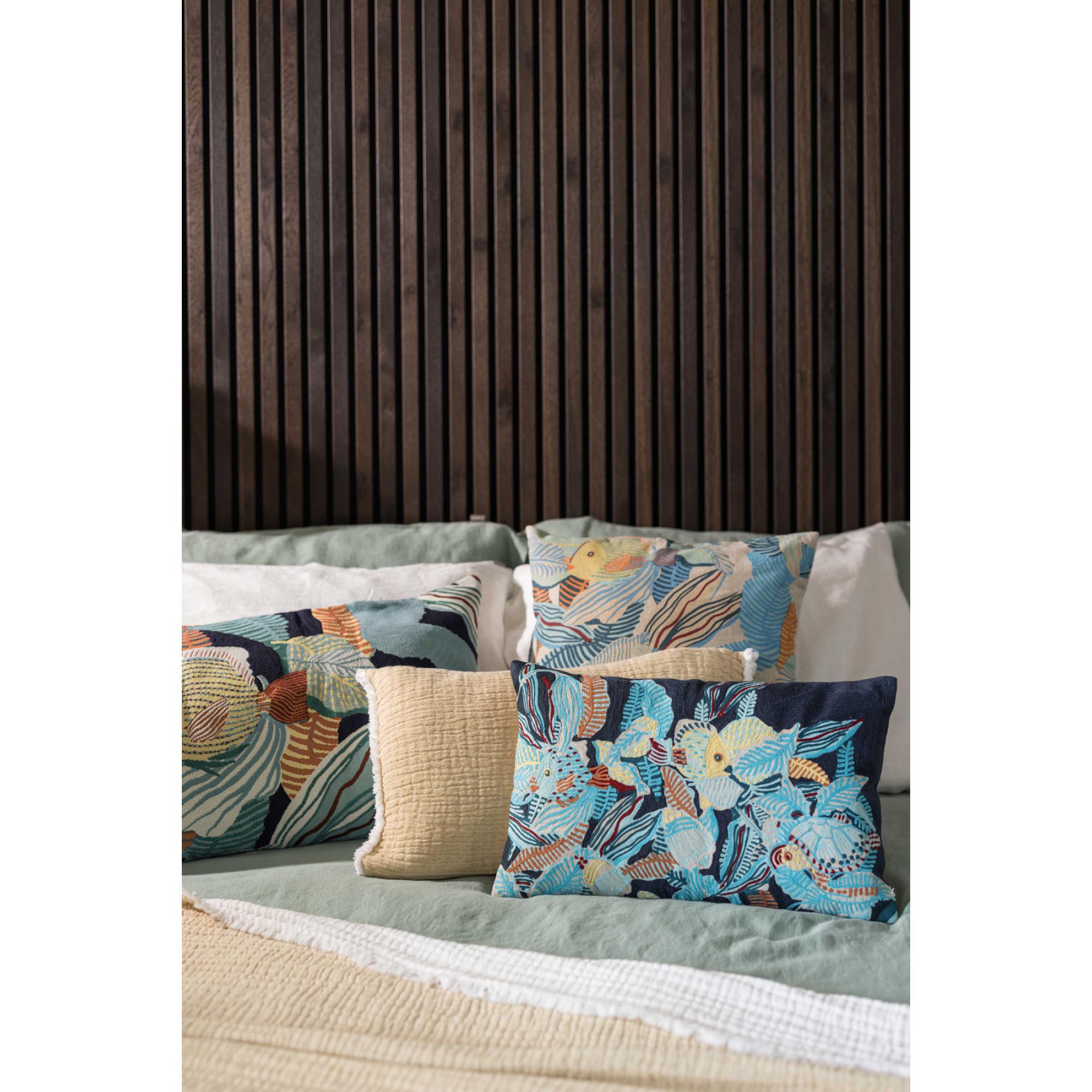 Coussin brodé Dori
