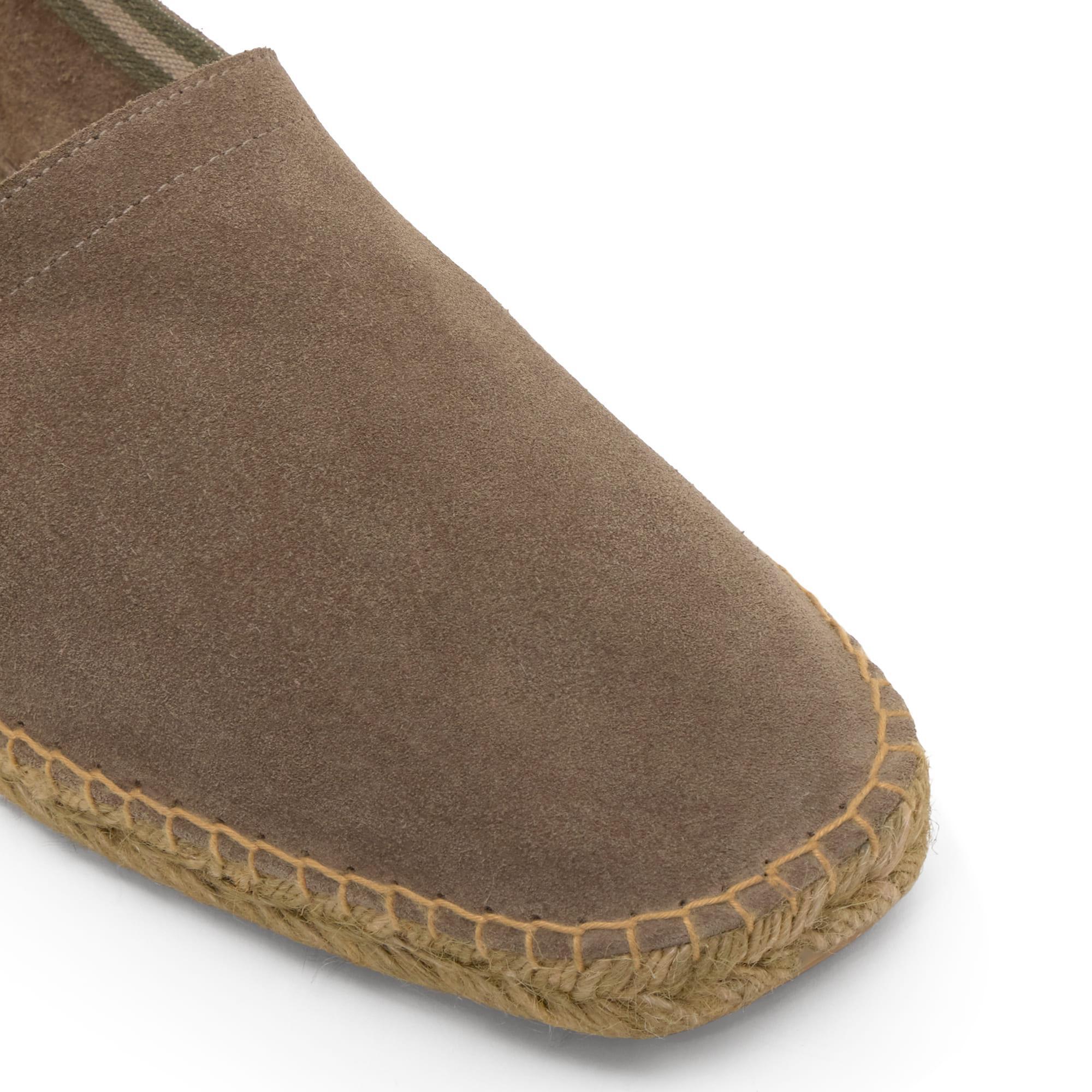 Icónica alpargata Pablo estilo camping en serraje