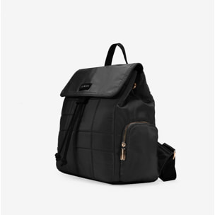 Mochila casual negra en nailon