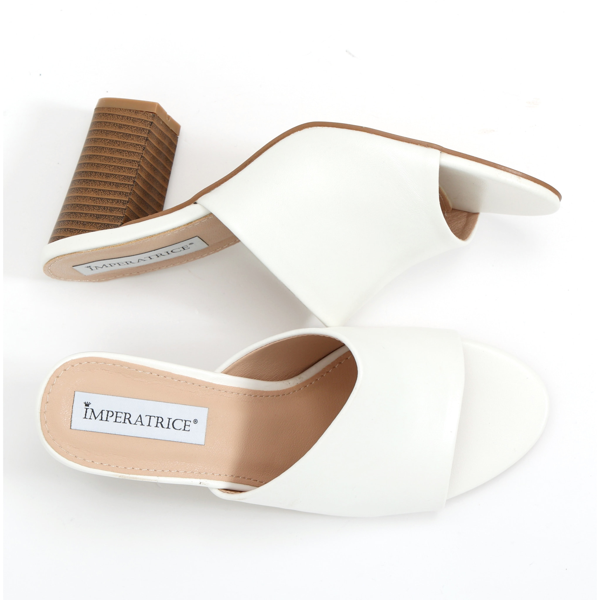 Sandali in simil pelle con tacco alto comodo