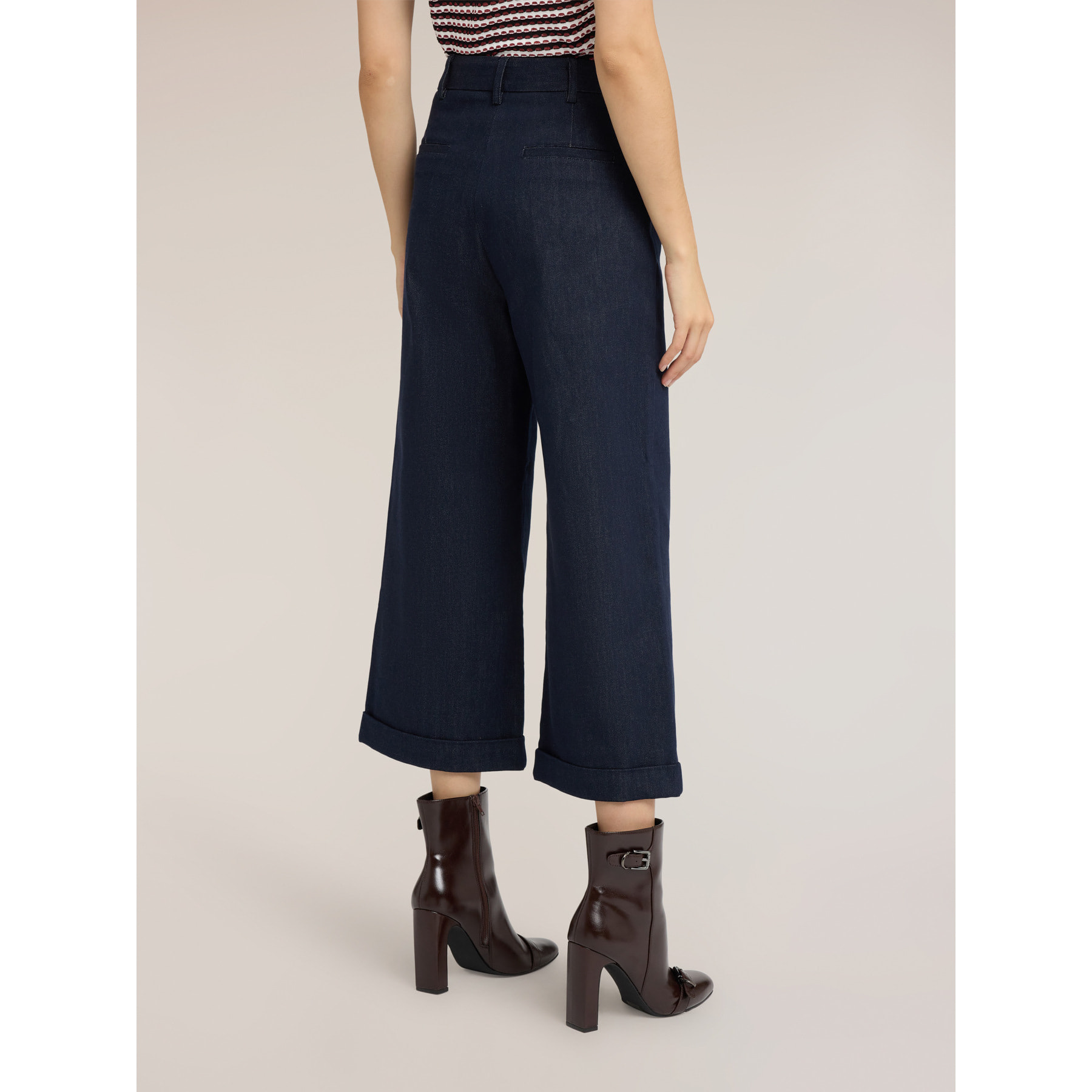 Motivi - Jeans cropped wide leg con bottoni gioiello - Blu
