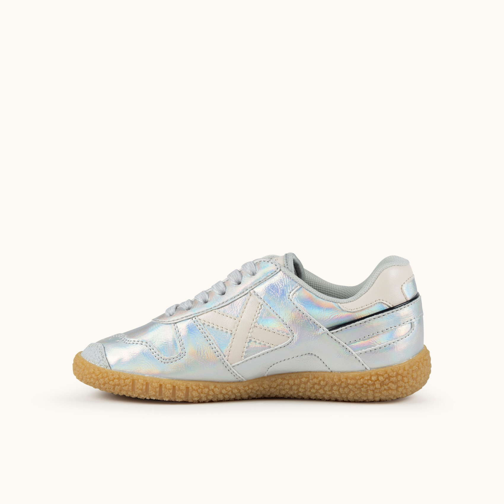 Zapatilla Infantil con Cordones en Acabado Metalizado Holográfico - MUNICH MINI GOAL 1629