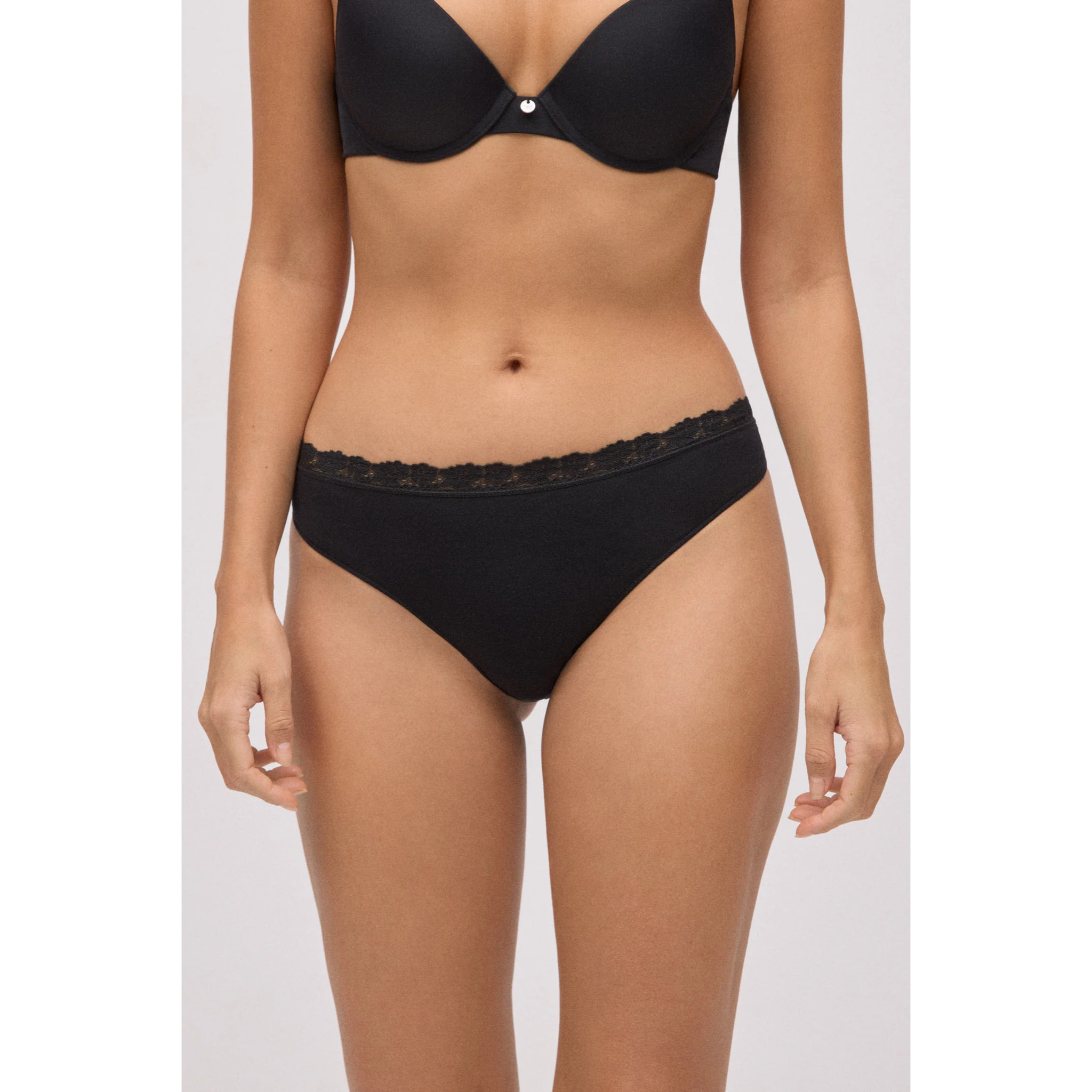 Mini mutandine di cotone con pizzo nero