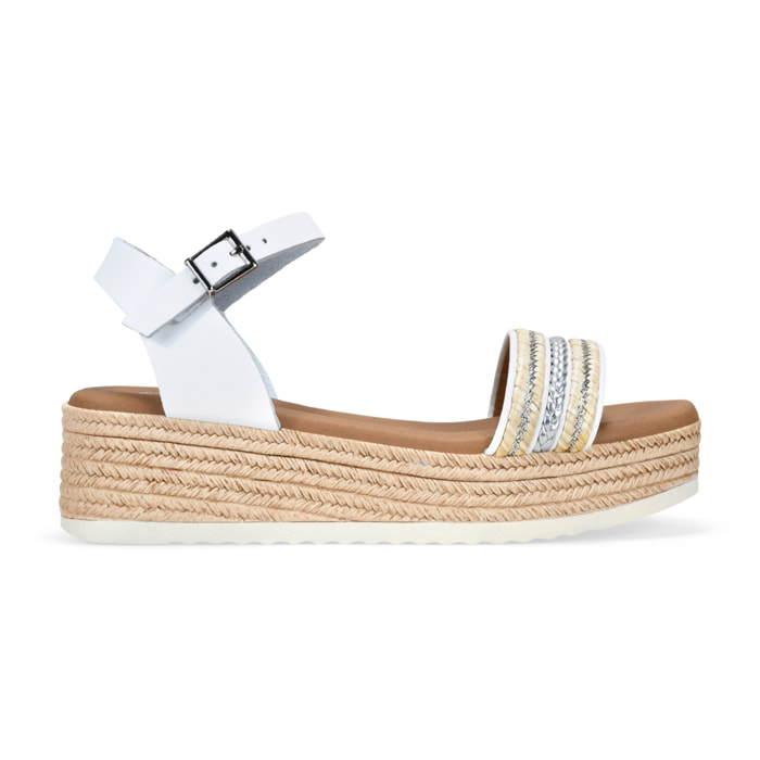 Sandalias blancas en piel con esparto