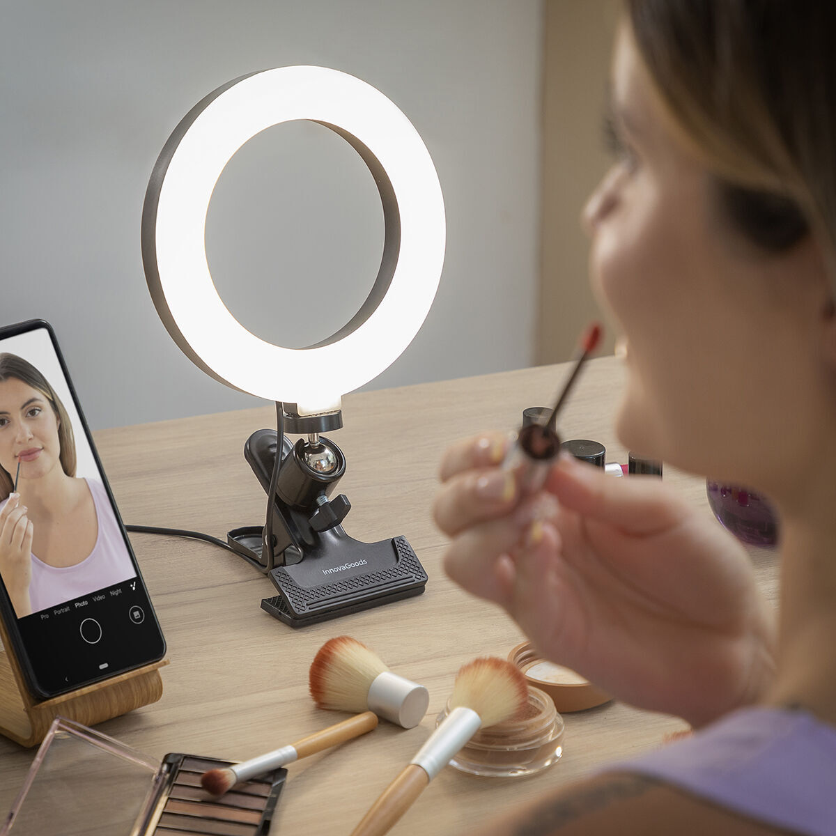 Anneau Lumineux Selfie avec Clip de Support Lumahoop InnovaGoods