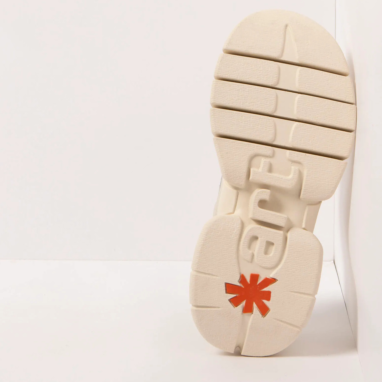 Zapatillas 1633 NAPPA CREAM-METALIZADO/ ATHENS color Cream-metalizado