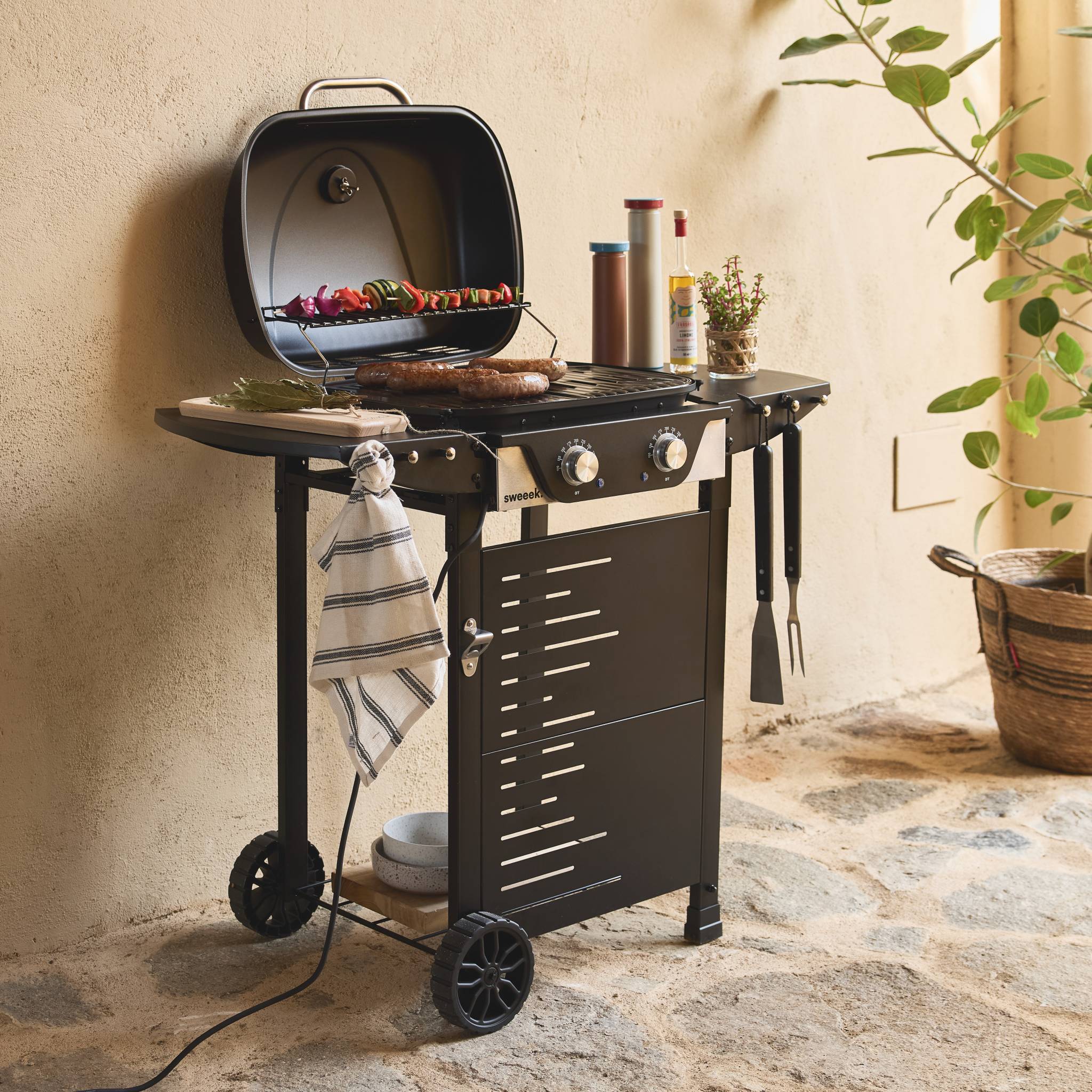 Barbecue électrique noir 2 brûleurs. acier émaillé 2300 W. L 100 x P 61 x H 121.5 cm