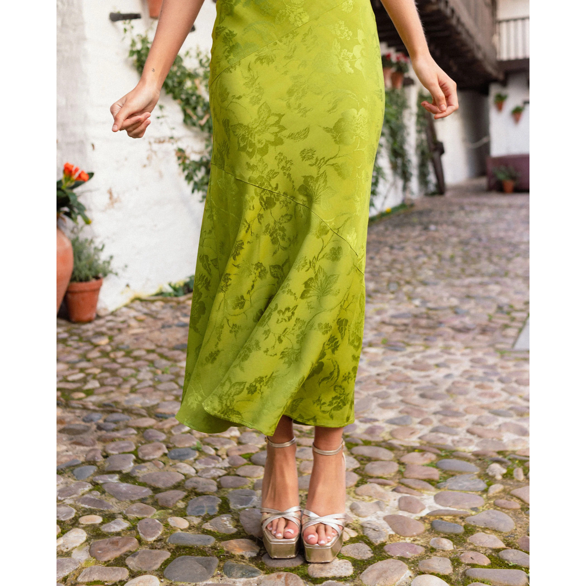 Vestido midi jacquard sin mangas