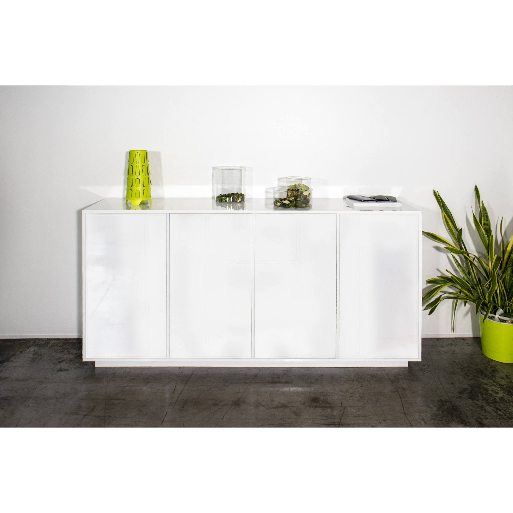 Credenza Virgilio, Madia da cucina a 4 ante, Buffet da soggiorno, 100% Made in Italy, cm 180x41h86, Bianco lucido