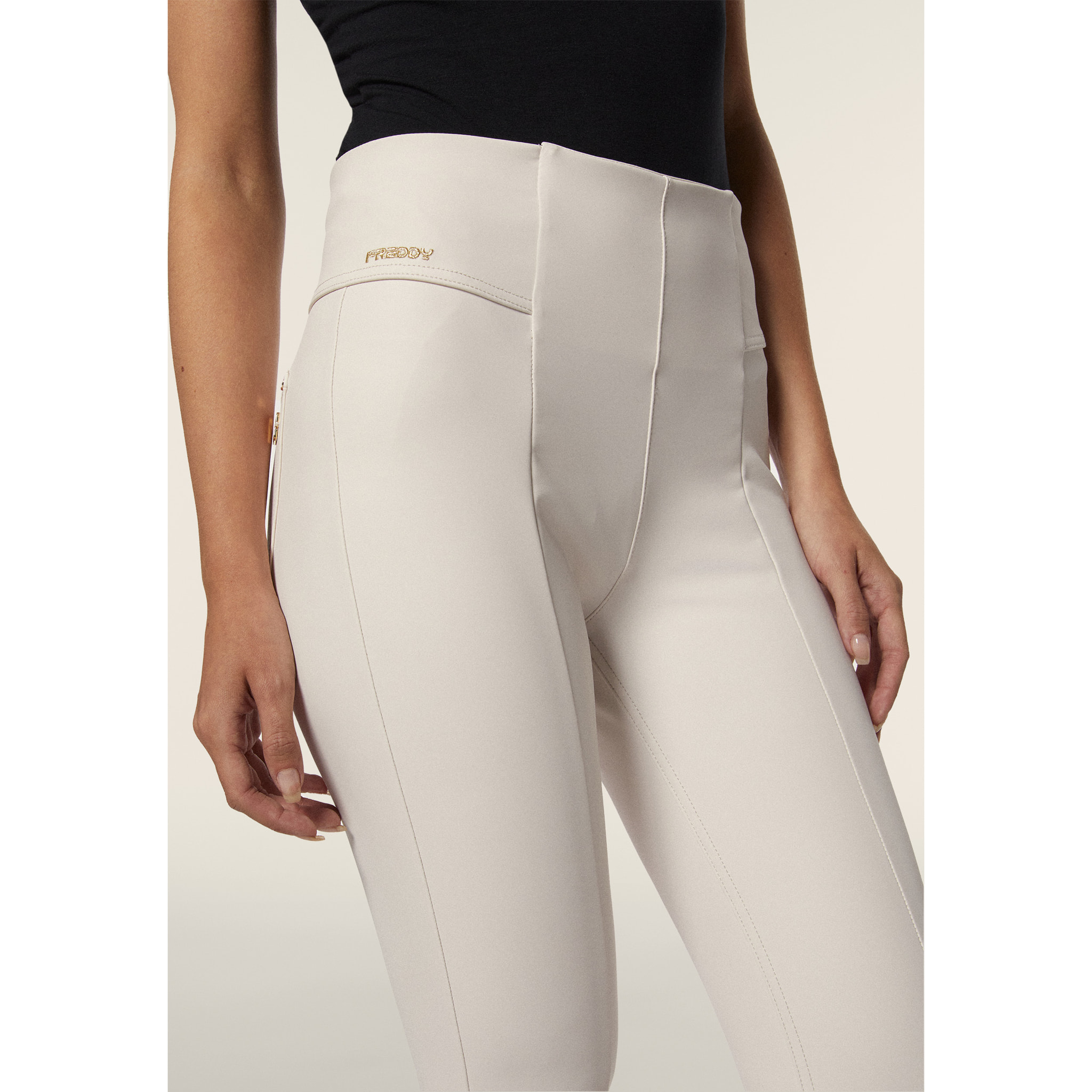 Pantaloni in Similpelle Laminata con Vita Alta superskinny