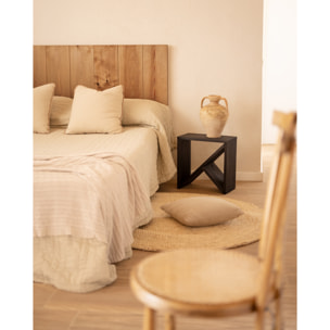 Table de chevet ou table auxiliaire en bois massif ton noir en différentes tailles