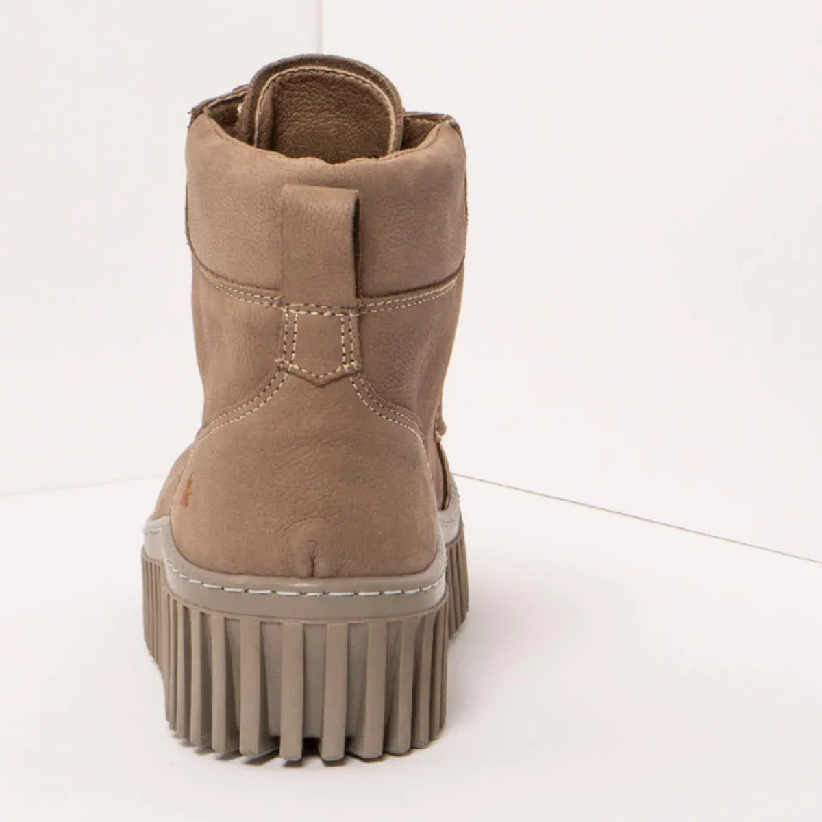 Botines 1512 NOBUCK TAUPE/BRIGHTON color Taupe