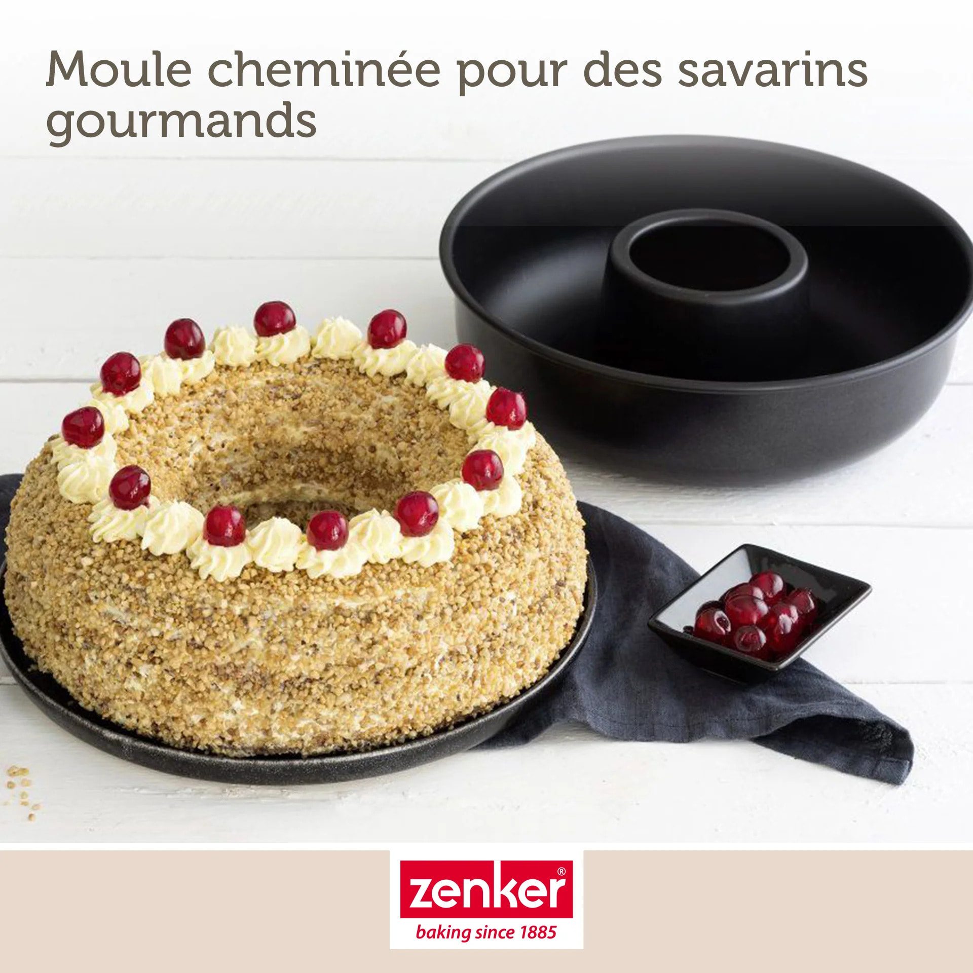 Set pâtisserie avec moule à savarin 28 cm en acier, 2 bols à mixer, verre mesureur et spatule Zenker