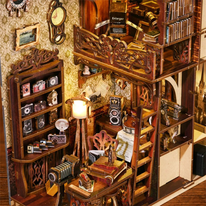 Cuarto de Revelado. Book Nook de madera, diseño 3D realista con gran detalle, cubierta y luces led. 405 piezas.