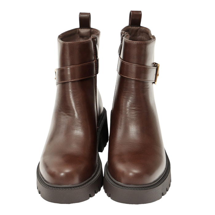 Stivaletti in simil pelle con fondo in gomma