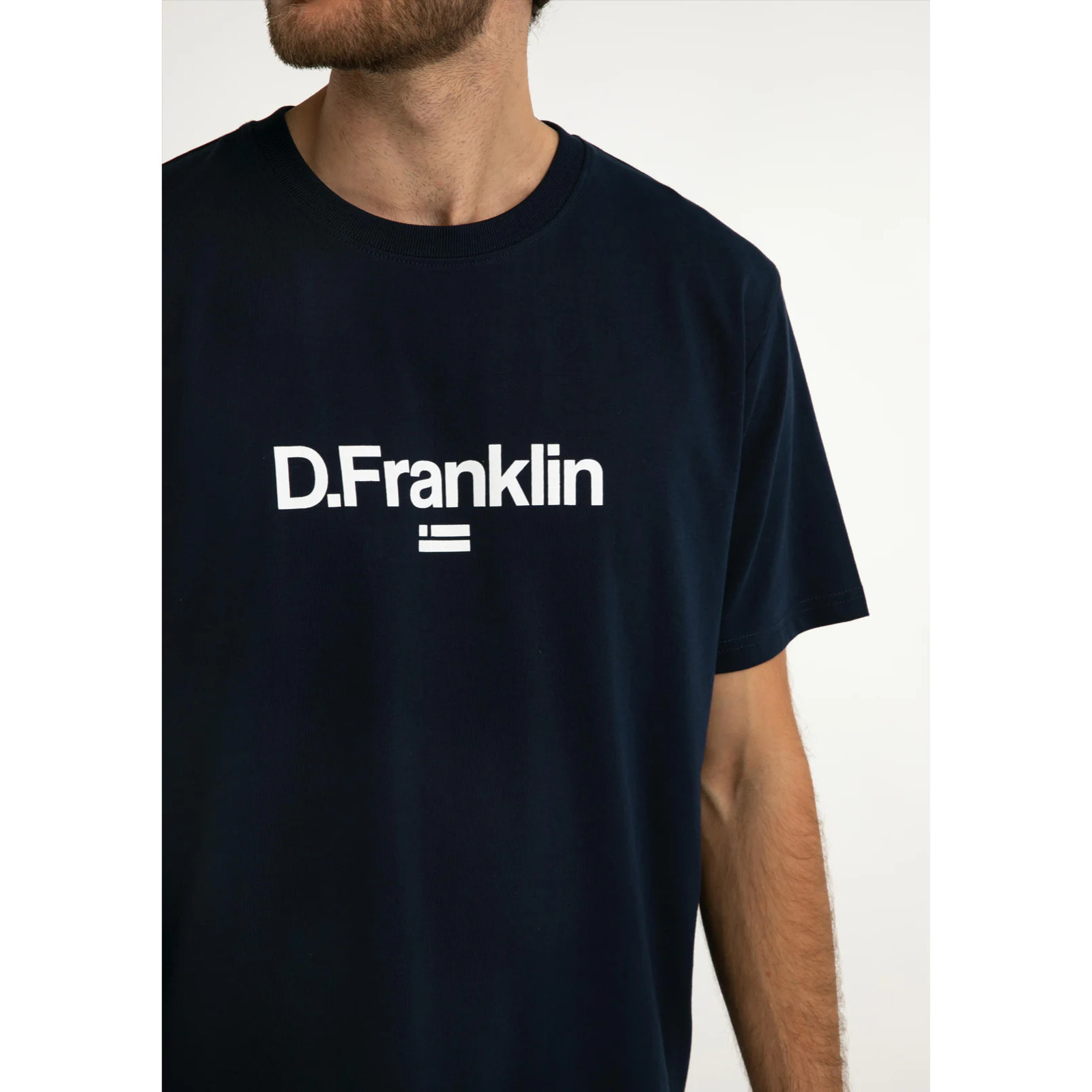 Camiseta Básica Logo Flag en Azul Marino D.Franklin