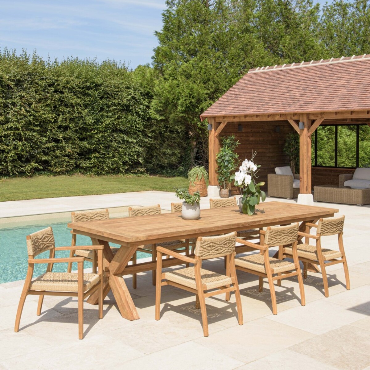 VALERIA - Ensemble de jardin table en bois de teck recyclé rotin 8/10 pers.