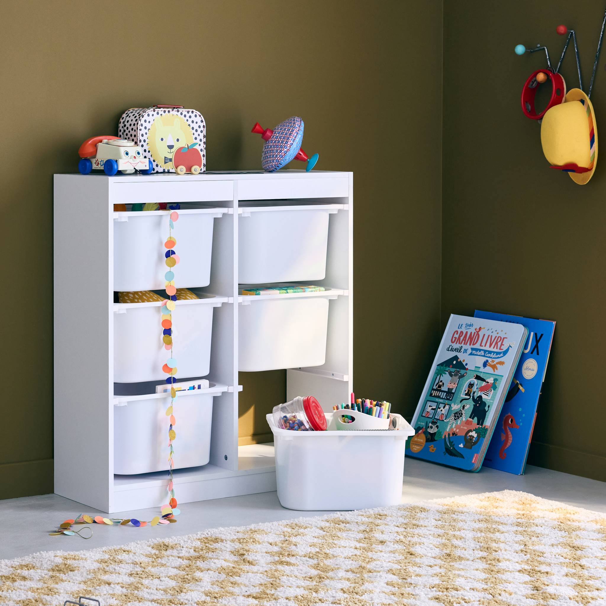 Meuble de rangement enfant. blanc. 6 bacs de rangement en plastique