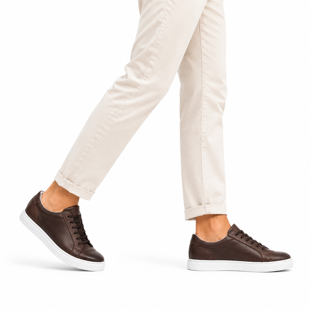 Sneakers stringate in pelle di vitello