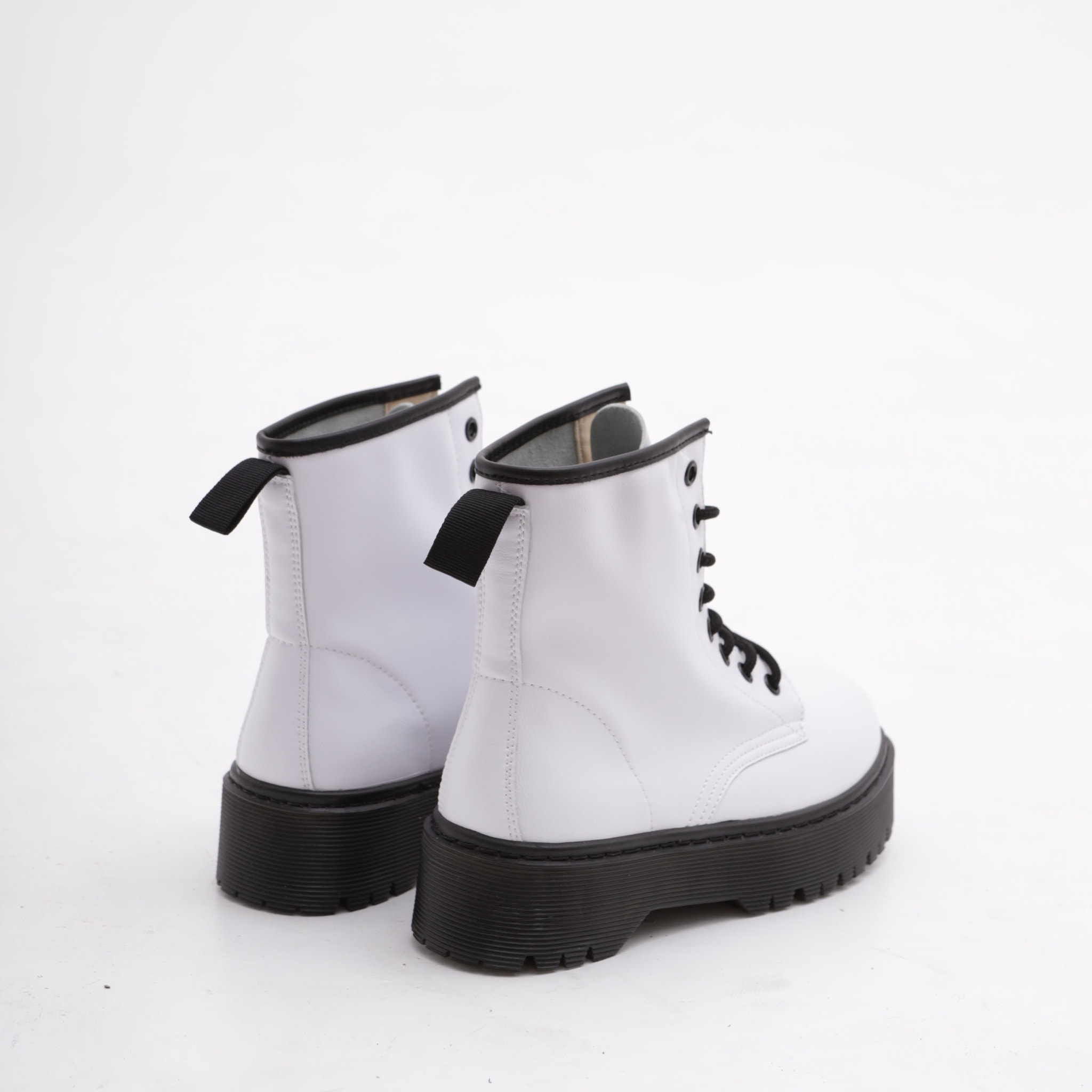 ANFIBIO 8 BUCHI PLATFORM BIANCO