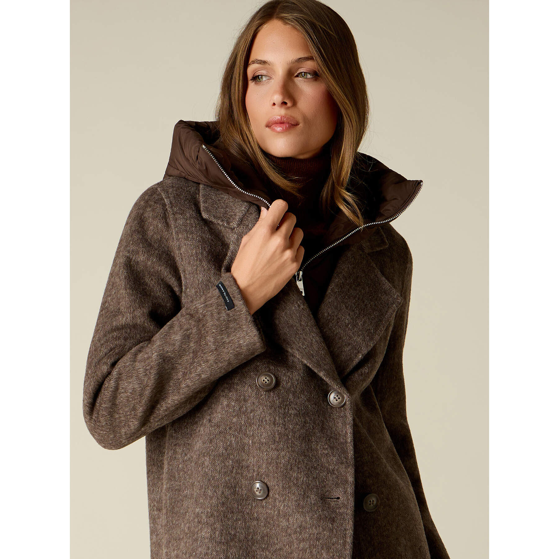 Oltre - Cappotto doppiopetto corto con inserto imbottito - Marrone