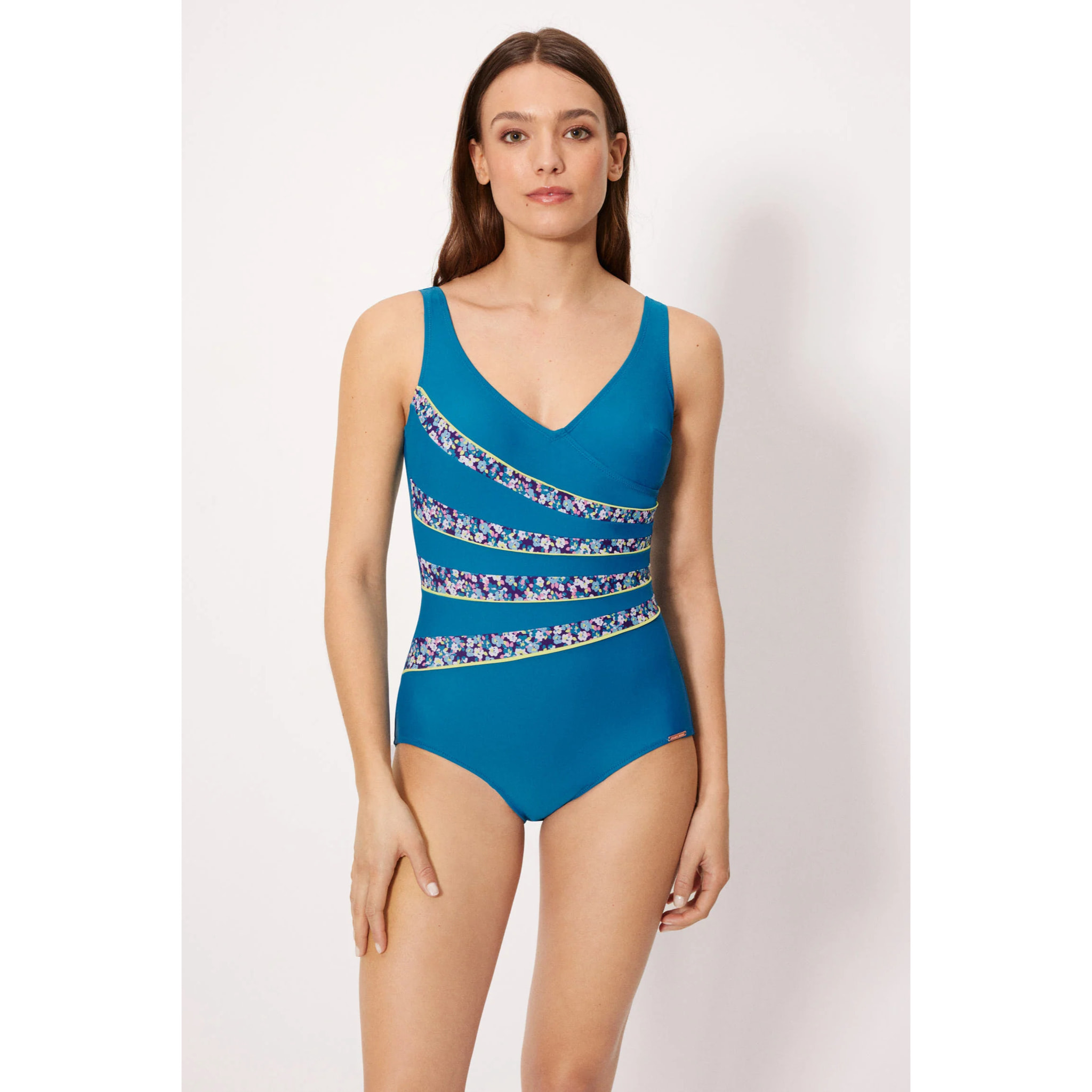 Costume da donna modellante