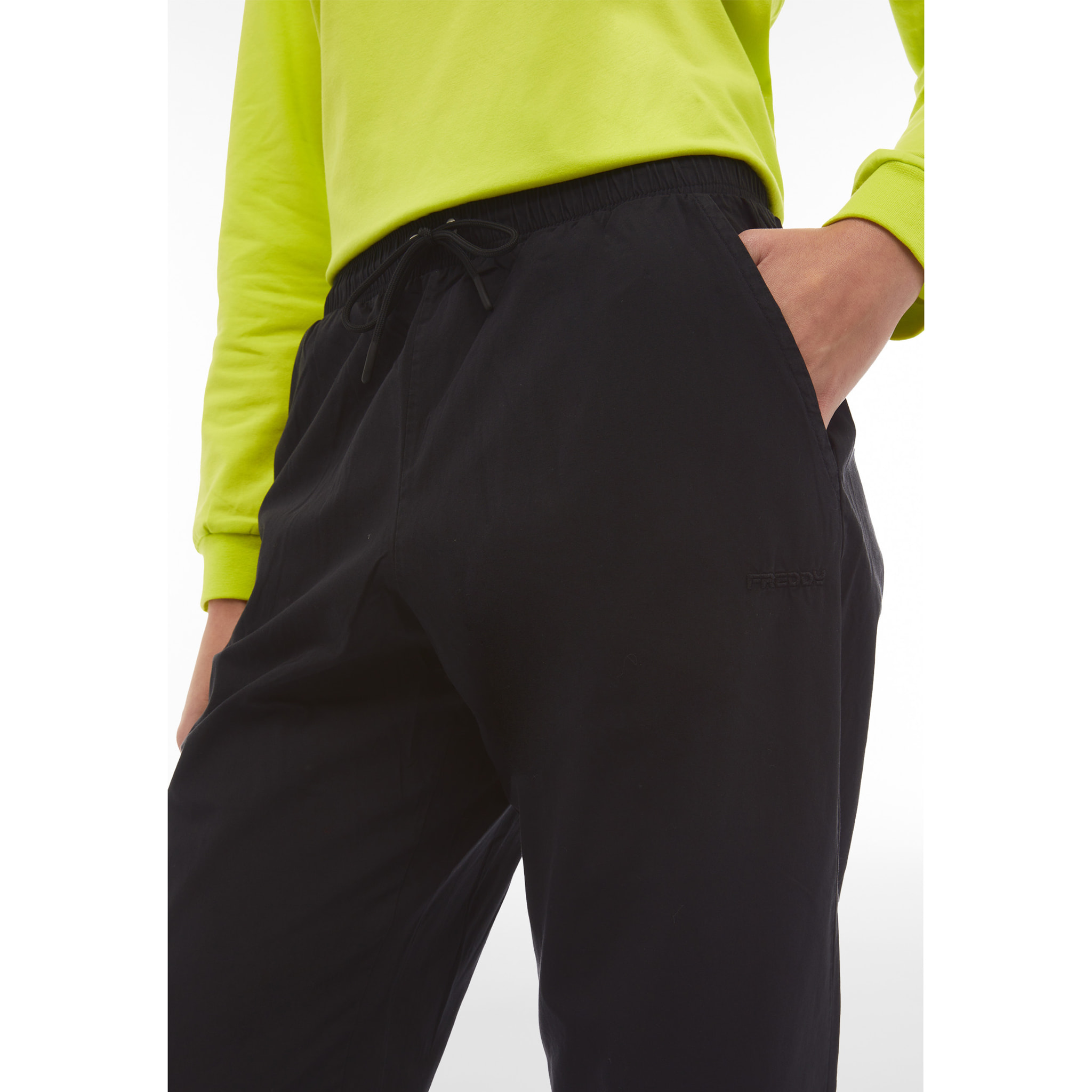 Pantaloni joggers donna in tessuto popeline tinto in capo