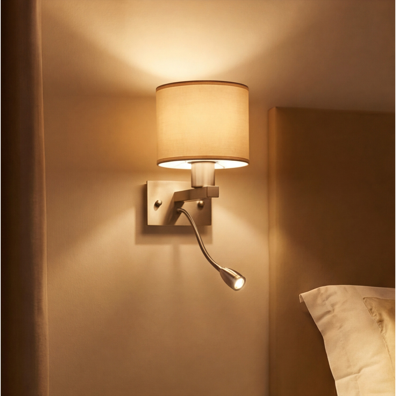 LEDS C4 Aplique LED Torino E27 60W en níquel satinado, compatible con pantalla no incluida