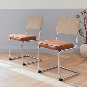 2 chaises cantilever - Maja - tissu marron clair et résine effet rotin. 46 x 54.5 x 84.5cm