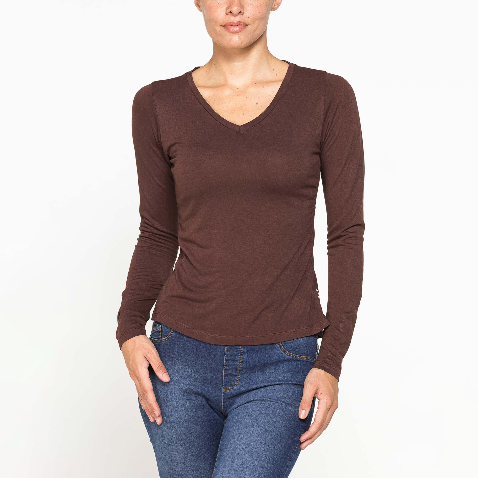 T-SHIRT SCOLLO A V MANICA LUNGA