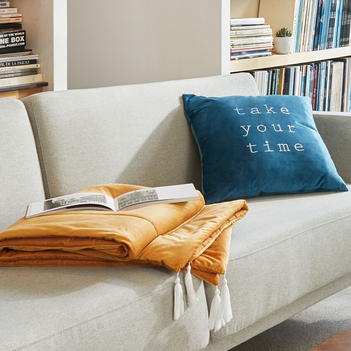 Edredon "Sonia" en velours - jaune moutarde 80x180 cm