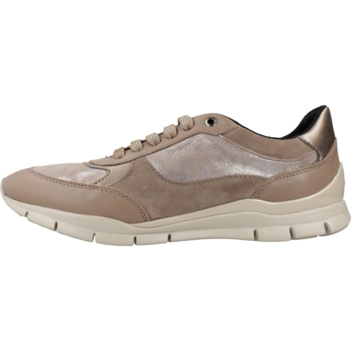 Sneakers de  Mujer de la marca GEOX  modelo D SUKIE MARRON