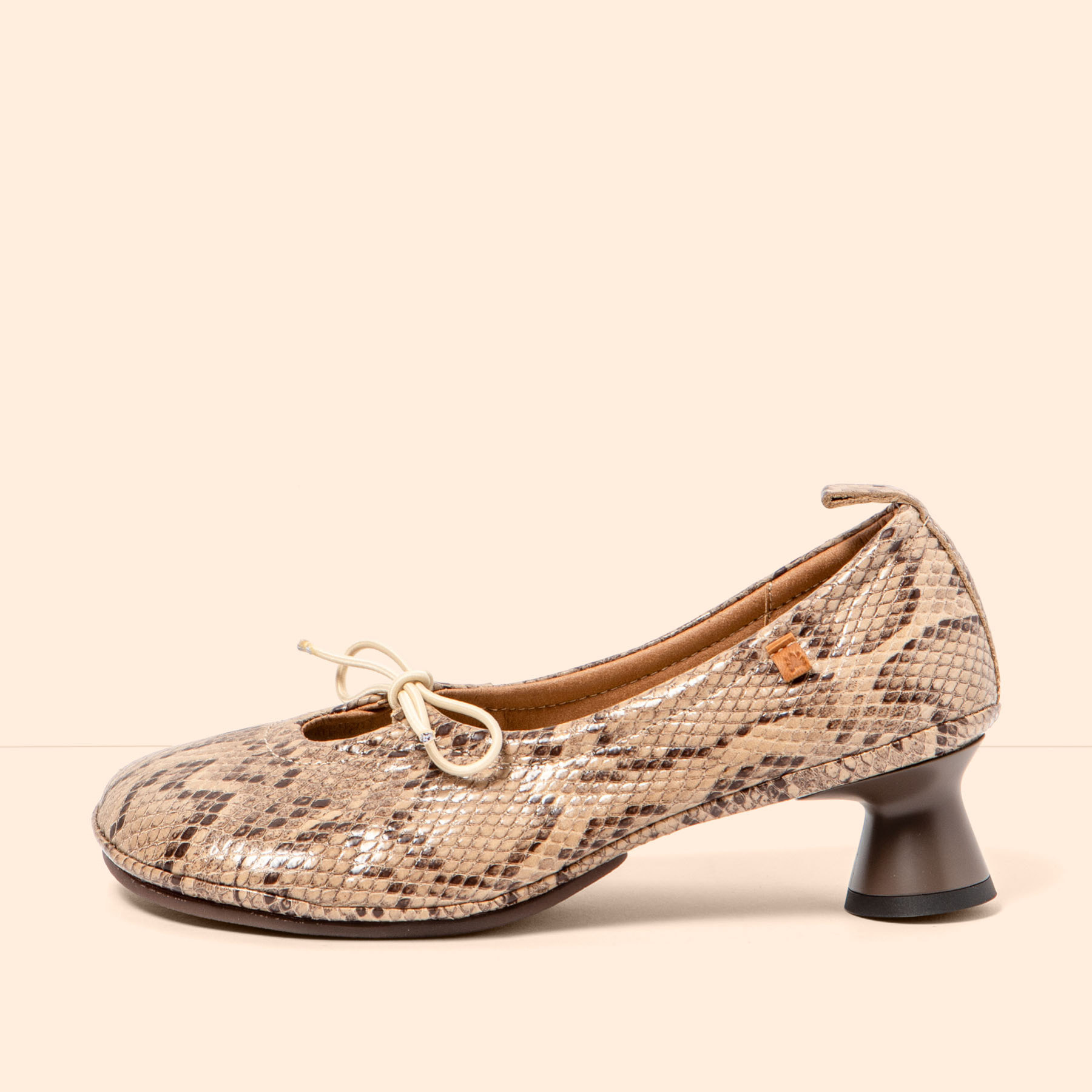 Sandalias con tacón N695 SNAKE BEIG/ ALMA color Beig