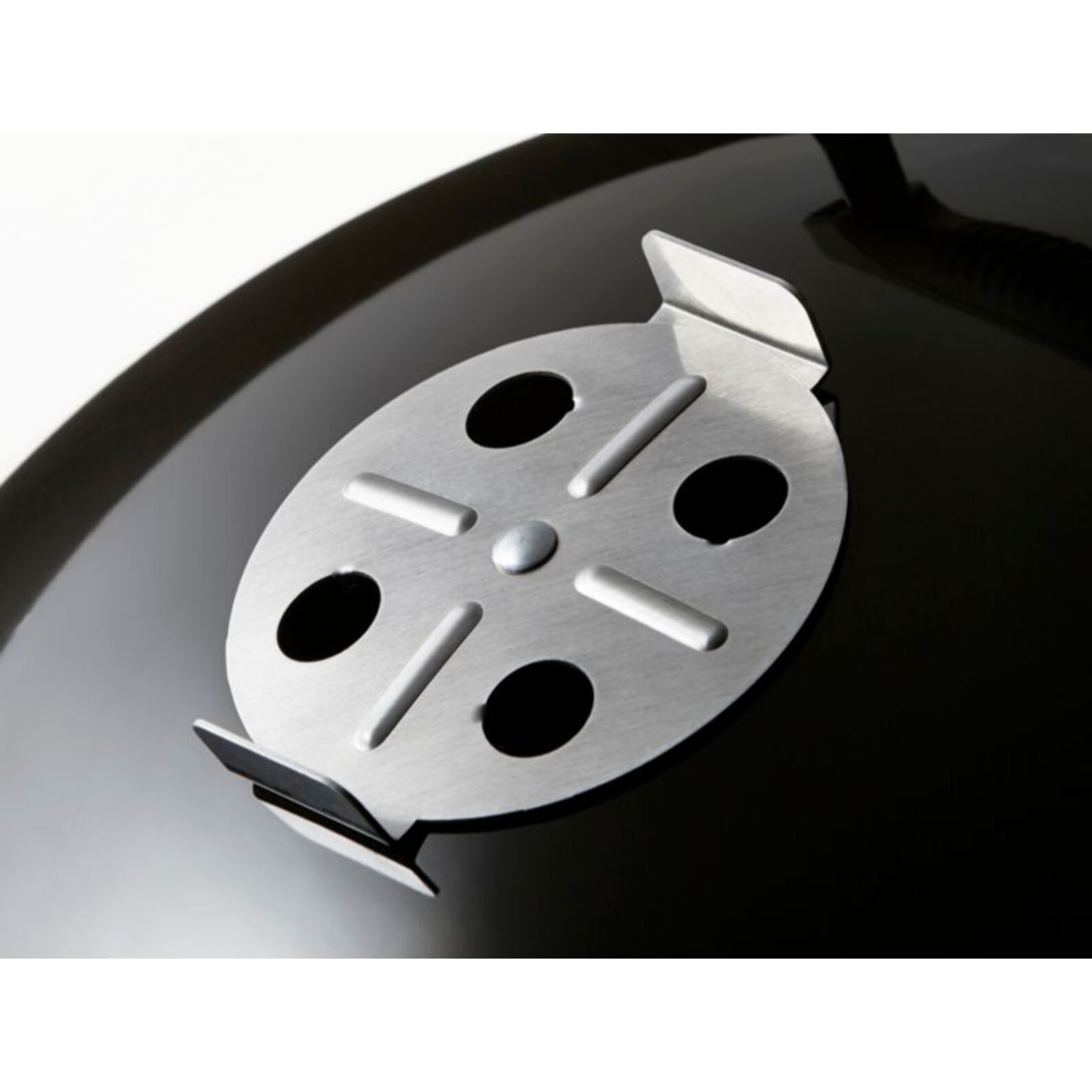 Fumoir WEBER Smokey Mountain Cooker black sur pieds 47 cm