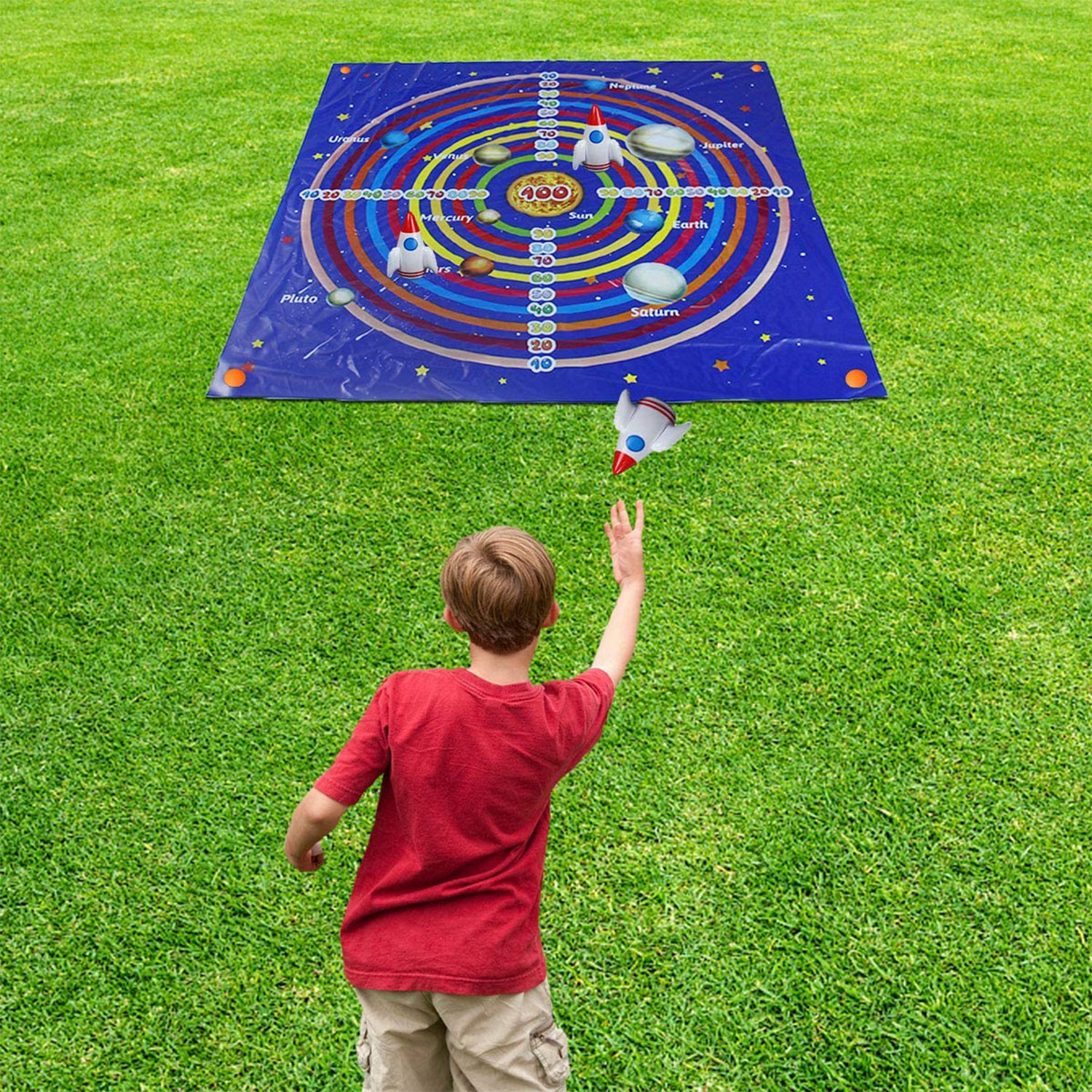 DAM Lanzamiento espacial de cohetes: juego de puntería, incluye 1 manta diana y 3 cohetes hinchables. 48x48x10 Cm. Color: Azul Oscuro