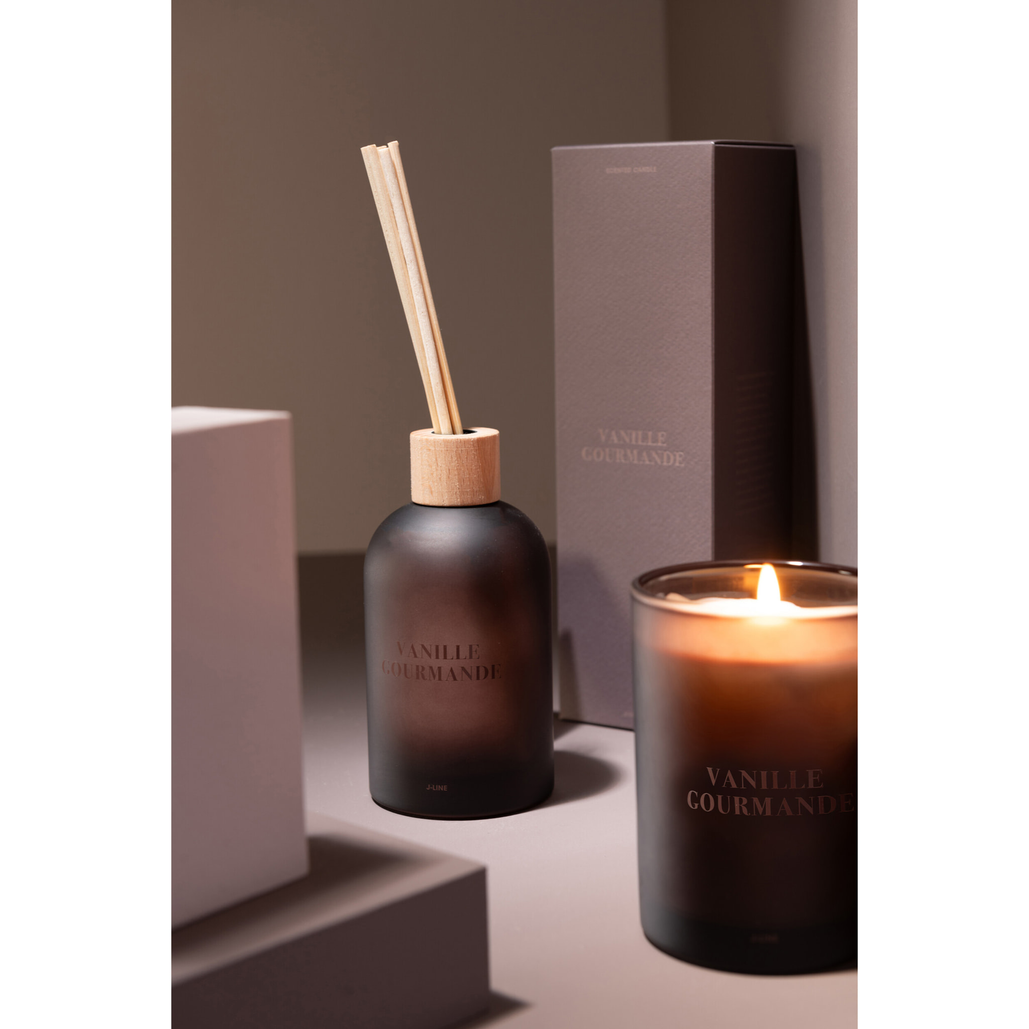 J-Line Bâtonnets parfumés Accords Essentiels - Vanille Gourmande - brun - 250ml