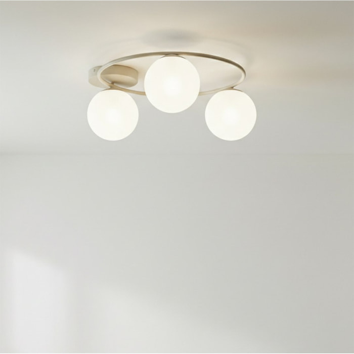 Lampada a sospensione SOPRA con sfere in vetro bianco opale