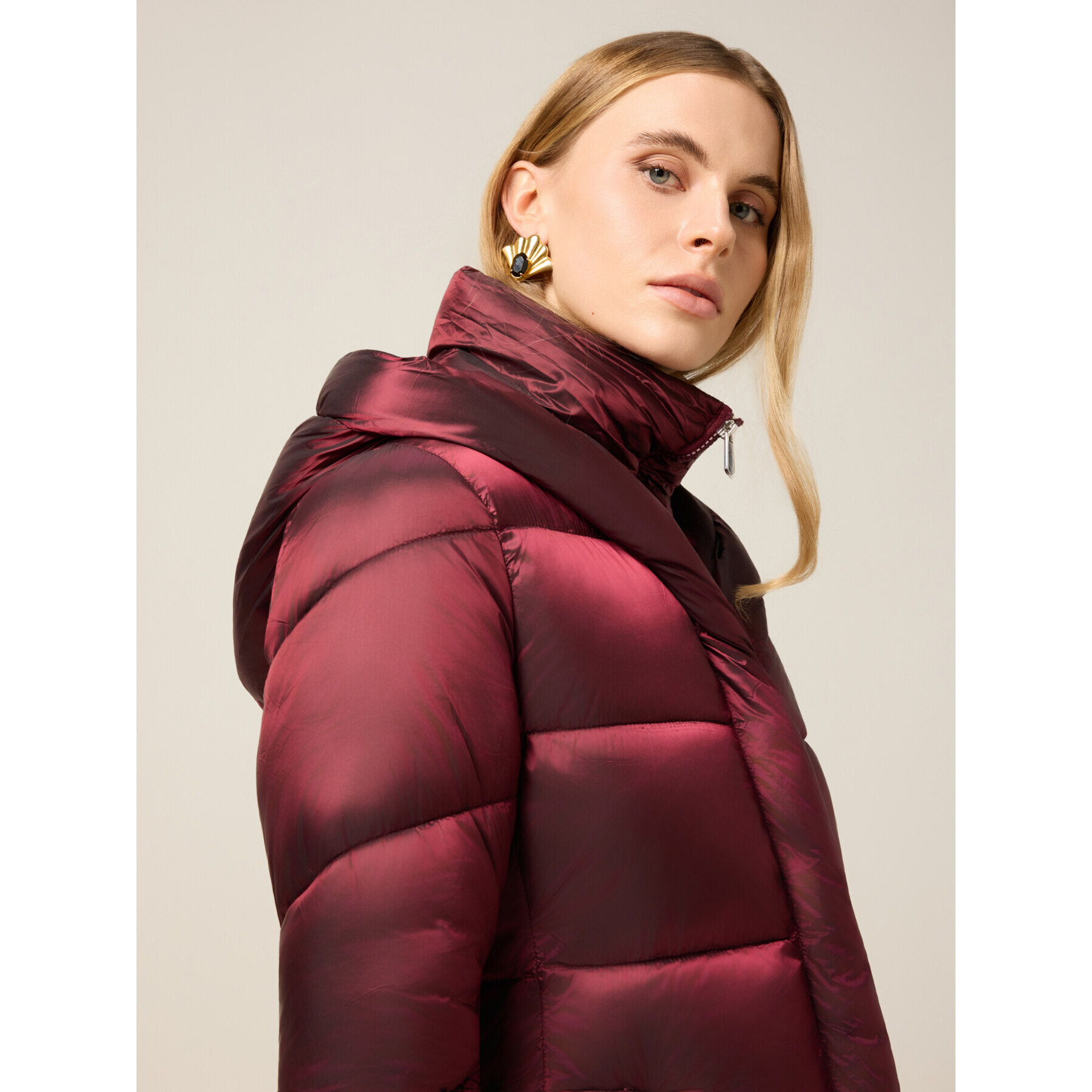 Oltre - Plumífero largo de nylon con capucha - Burgundy