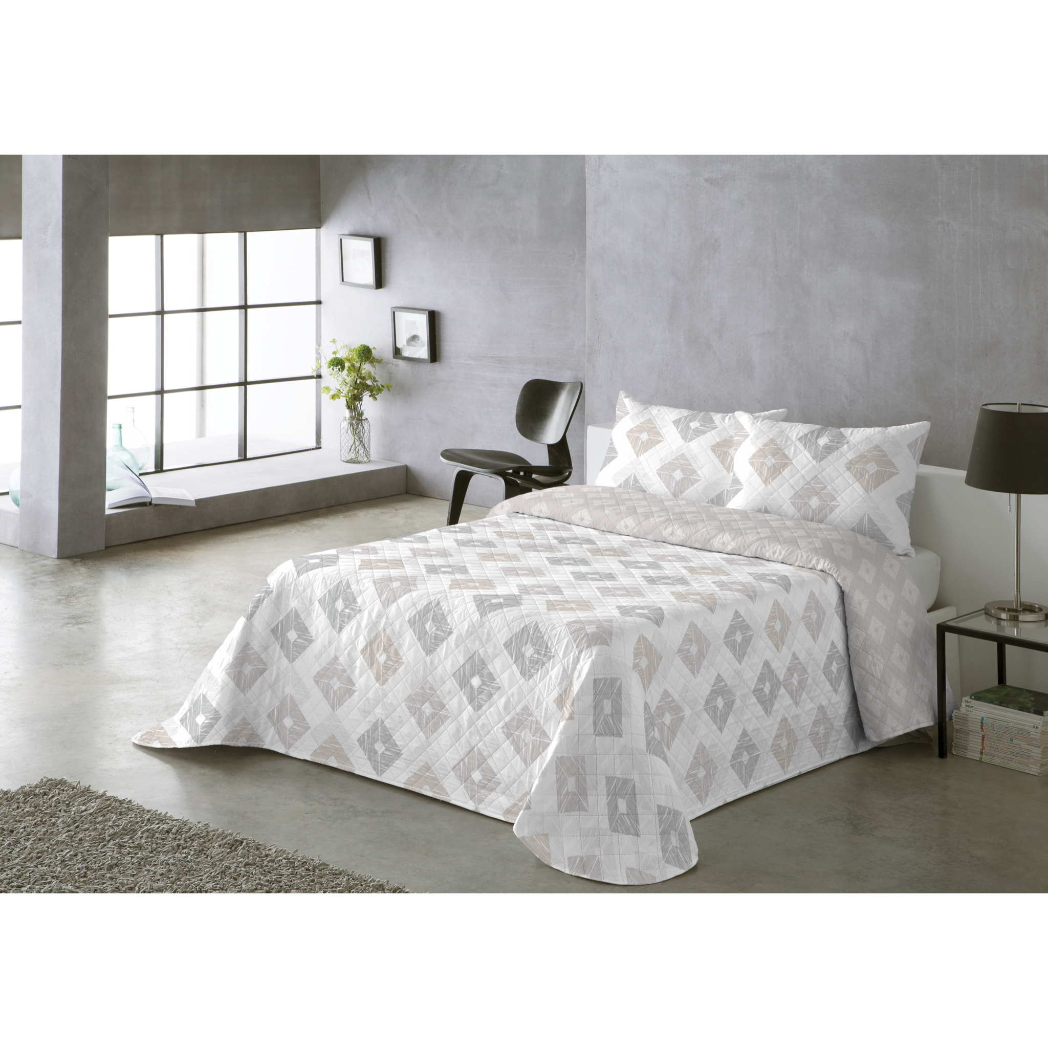 COLCHA ESTAMPADA REVERSIBLE ROMBOS BEIGE